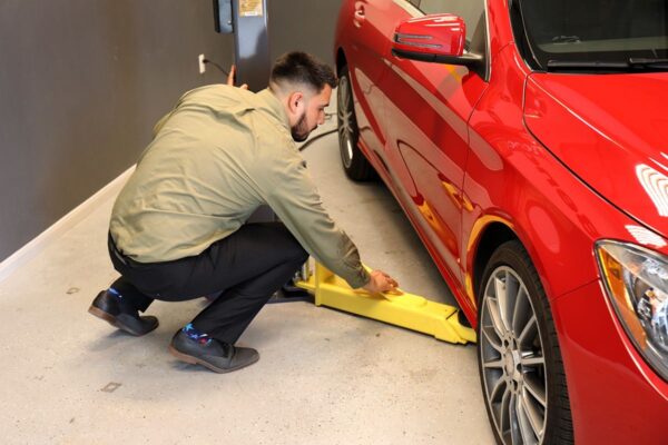 MaxJax Portable Two-Post Garage Lift