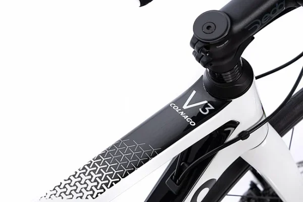 Colnago V3 Disc Shimano 105 12spd Road Bike