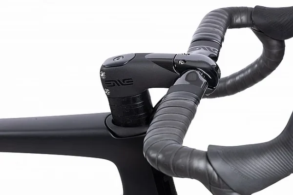 ENVE Demo Melee Force D2 AXS/Zipp Road Bike