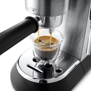 De’Longhi – DEDICA Espresso Machine with 15 bars of pressure and Milk Frother – Metal